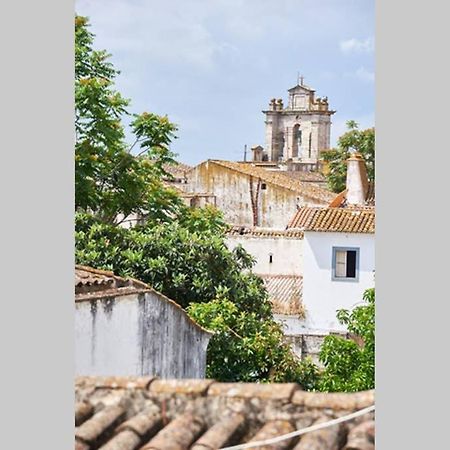 Home In One Of Evora'S Most Historical Squares エクステリア 写真